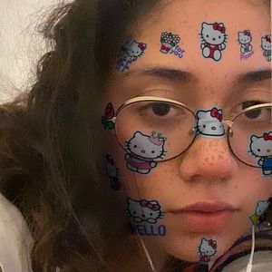 Meet your Posher, Victoria